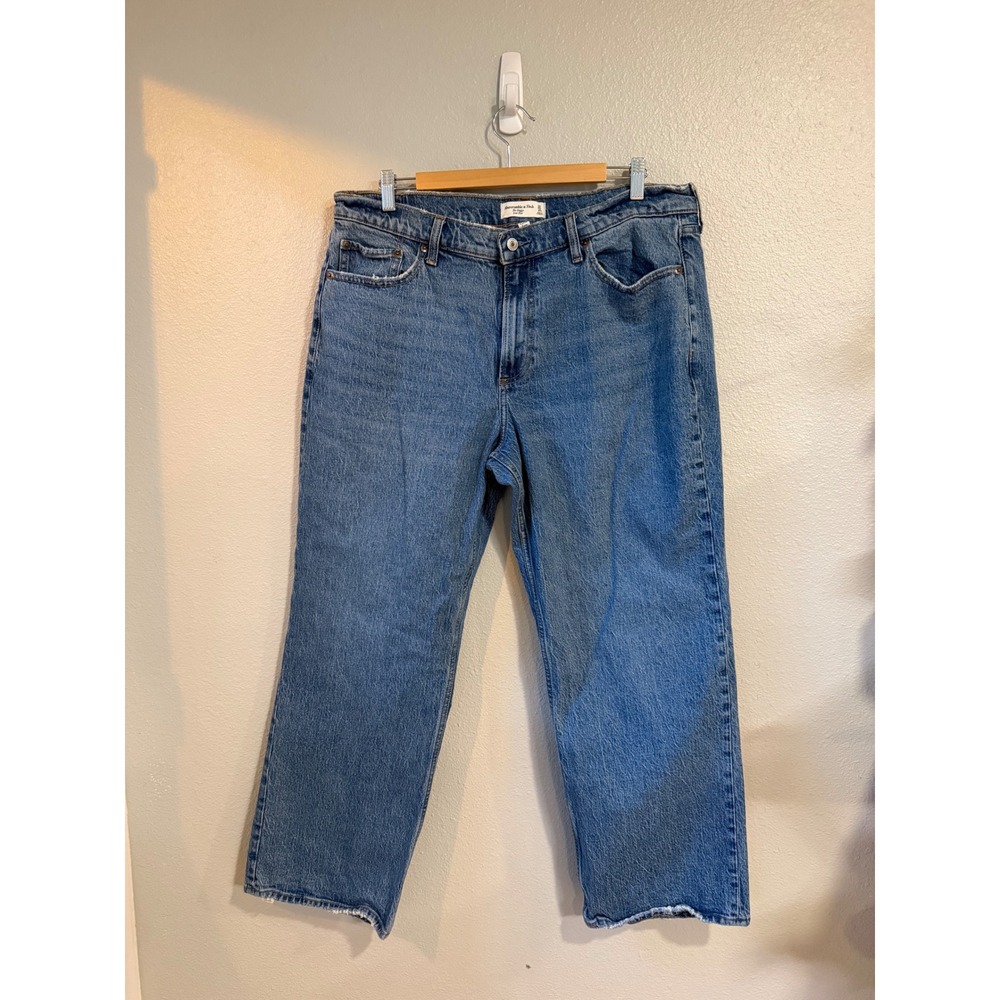 Abercrombie & Fitch Baggy Low Rise Jeans Women 32/14S Curve Love Medium Wash